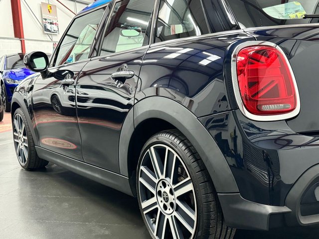 2021 MINI HATCH - Photo 9