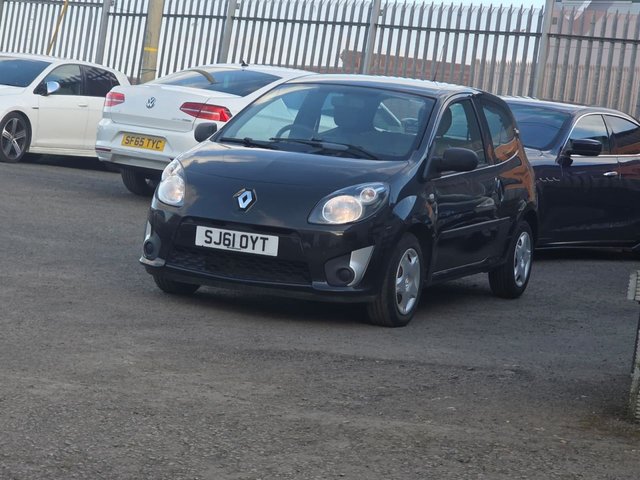 View our RENAULT TWINGO