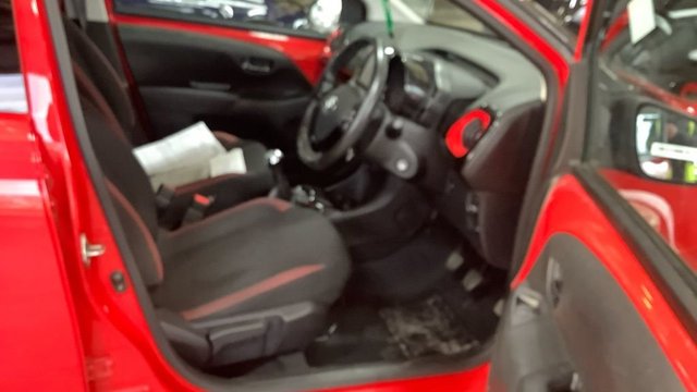 2018 Toyota Aygo 1L X-Cite 4 5dr - Photo 6