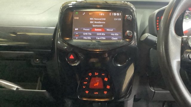 2018 Toyota Aygo 1L X-Cite 4 5dr - Photo 8