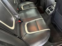 USED 2015 15 JAGUAR XF 2.2d Portfolio Saloon 4dr Diesel Auto Euro 5 (s/s) (200 ps) 