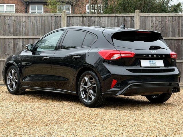 2018 Ford Focus - Photo 4