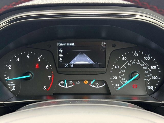 2019 Ford Focus - Photo 8