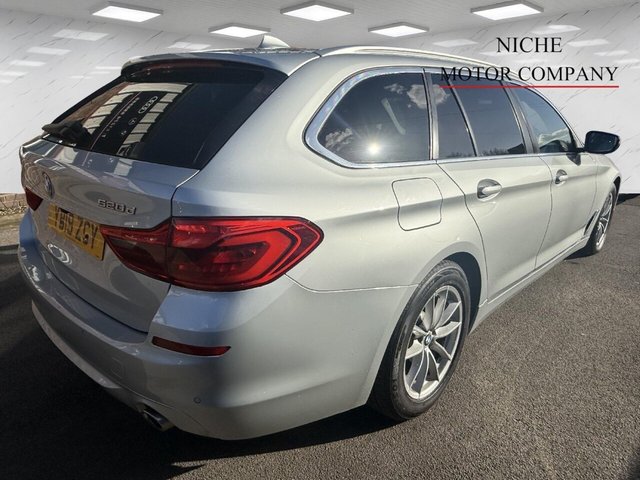 2019 BMW 5 SERIES - Photo 5