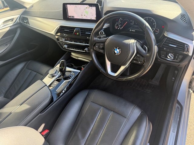 2019 BMW 5 SERIES - Photo 10