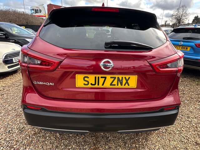 2017 Nissan Qashqai 1.5L N-Connecta 5dr - Photo 8