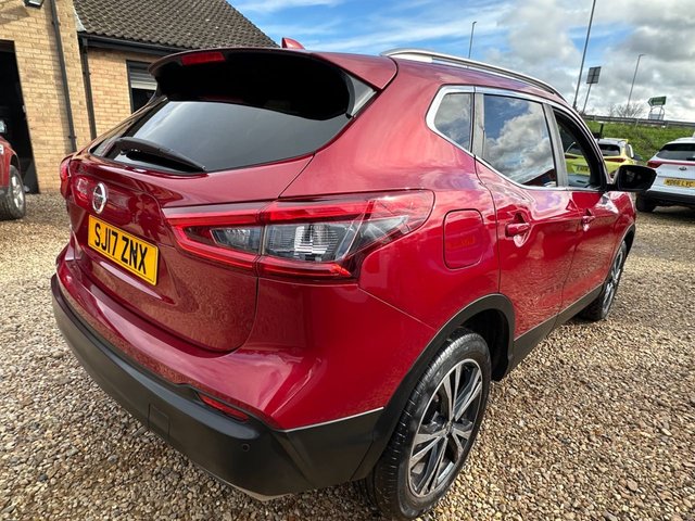 2017 Nissan Qashqai 1.5L N-Connecta 5dr - Photo 9