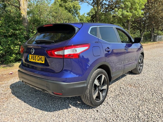 View our NISSAN QASHQAI