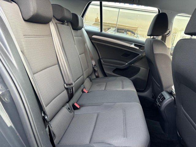 2020 VOLKSWAGEN E-GOLF - Photo 4