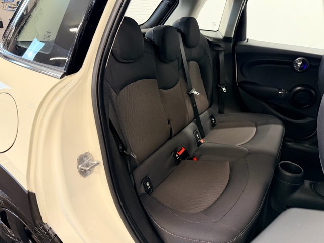 2019 MINI HATCH - Photo 4