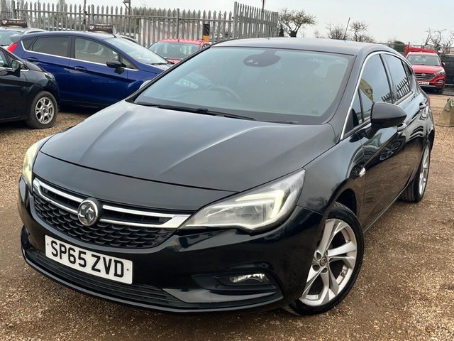 2015 VAUXHALL ASTRA - Photo 3