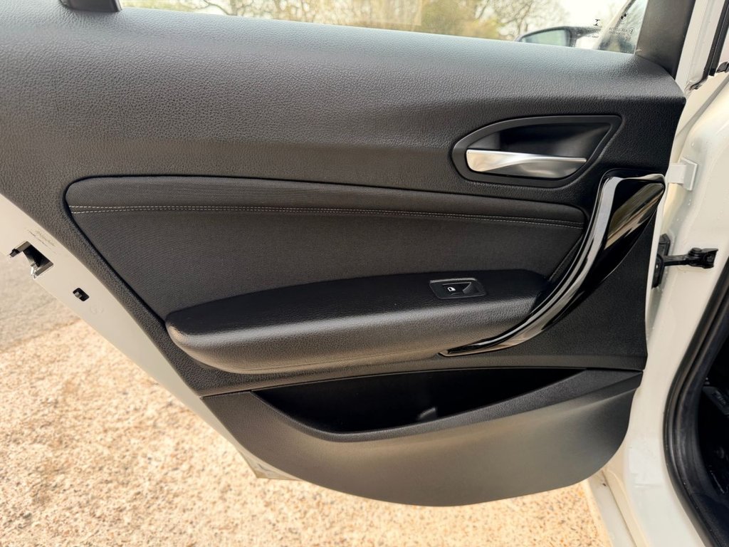 USED 2018 68 BMW 1 SERIES 2.0 118d Sport Hatchback 5dr Diesel Manual Euro 6 (s/s) (150 ps) 2 Owners|Sensors|SatNav|Cruise|