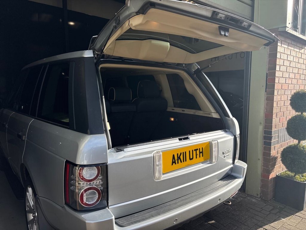 USED 2011 11 LAND ROVER RANGE ROVER 4.4 TD V8 Vogue SUV 5dr Diesel Auto 4WD Euro 5 (313 bhp) 3 OWNER|MAJOR SERVICE COMPLETE