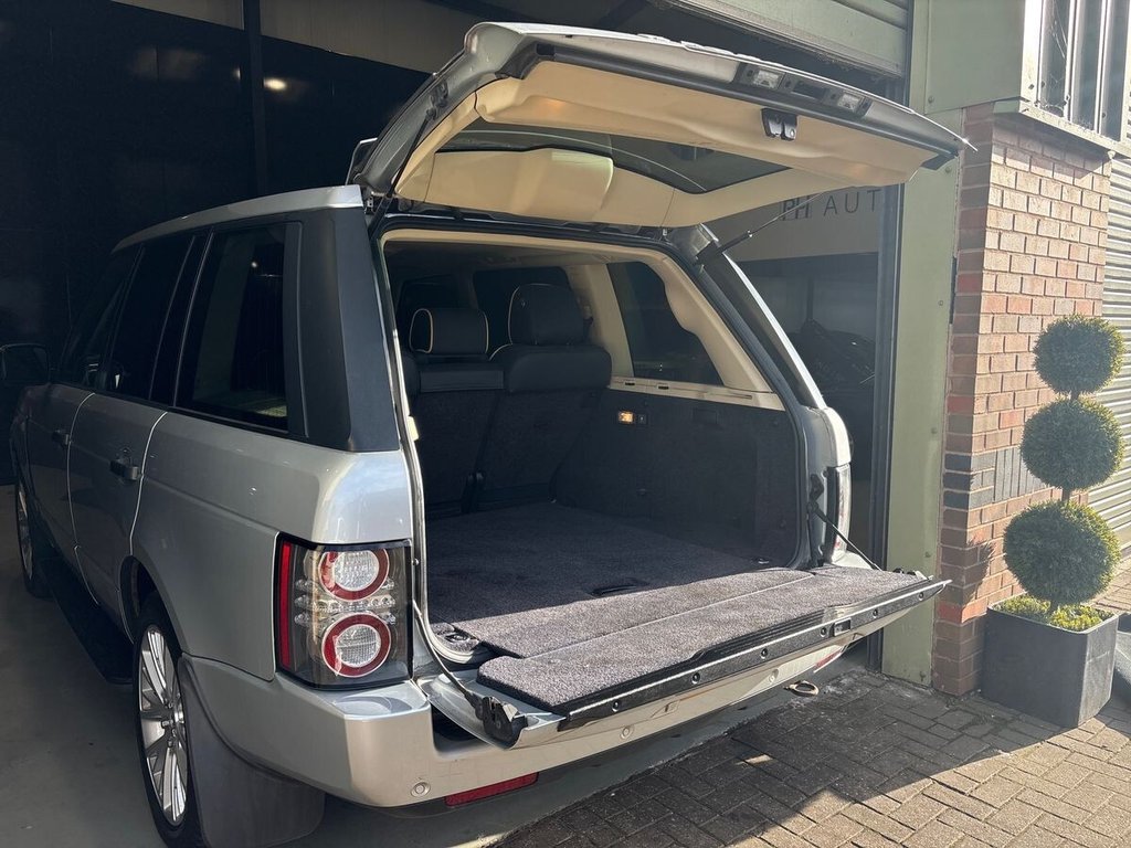 USED 2011 11 LAND ROVER RANGE ROVER 4.4 TD V8 Vogue SUV 5dr Diesel Auto 4WD Euro 5 (313 bhp) 3 OWNER|MAJOR SERVICE COMPLETE