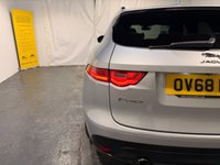 USED 2018 68 JAGUAR F-PACE 2.0 P300 R-Sport SUV 5dr Petrol Auto AWD Euro 6 (s/s) (300 ps) Sat Nav-Full leather-Panoramic roof-DAB-Heated seats & Steering wheel-Cruise-Rear camera-Privacy-20