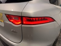 USED 2018 68 JAGUAR F-PACE 2.0 P300 R-Sport SUV 5dr Petrol Auto AWD Euro 6 (s/s) (300 ps) Sat Nav-Full leather-Panoramic roof-DAB-Heated seats & Steering wheel-Cruise-Rear camera-Privacy-20
