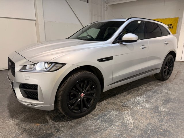 2018 JAGUAR F-PACE - Photo 7