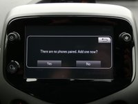 USED 2021 71 TOYOTA AYGO 1.0 VVT-i x-play 5d 70 S/S 1 OWNER FROM NEW, TOYOTA SERVICE HISTORY, APPLE CARPLAY / ANDROID AUTO (GIVES YOU SAT NAV), REVERSING CAMERA, DAB RADIO, BLUETOOTH PHONE & MUSIC, AUX & USB INPUTS, MANUAL GEARBOX, LED DAYTIME RUNNING LIGHTS, SPARE WHEEL, LEATHER MULTIFUNCTION STEERING WHEEL, AIR CONDITIONING, TRIP COMPUTER, ISO FIX, TYRE PRESSURE WARNING, SPEED LIMITER, ELECTRIC WINDOWS, ELECTRIC MIRRORS, FOLDING REAR SEATS, AIRBAGS WITH PASSANGER OFF, SPACE SAVER SPARE WHEEL