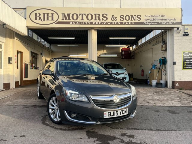 View our VAUXHALL INSIGNIA