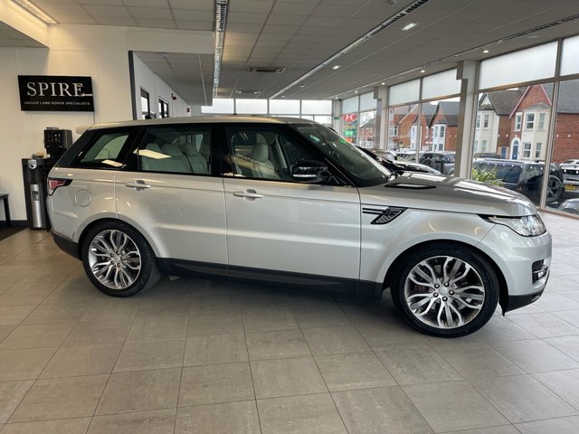 View our LAND ROVER RANGE ROVER SPORT