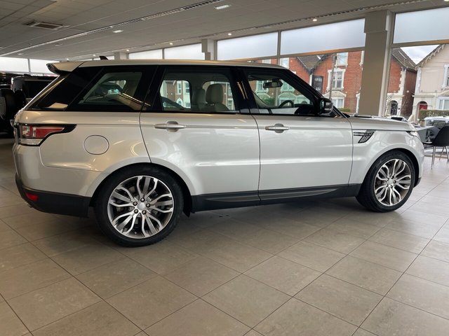 View our LAND ROVER RANGE ROVER SPORT