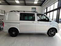 USED 2017 67 VOLKSWAGEN TRANSPORTER 2.0 BiTDI T32 BlueMotion Tech KOMBI VAN ( 5 SEATS) 4dr Diesel DSG FWD SWB Euro 6 (s/s) (204 ps) 