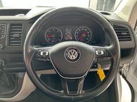 USED 2017 67 VOLKSWAGEN TRANSPORTER 2.0 BiTDI T32 BlueMotion Tech KOMBI VAN ( 5 SEATS) 4dr Diesel DSG FWD SWB Euro 6 (s/s) (204 ps) 