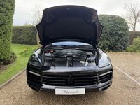USED 2021 71 PORSCHE CAYENNE 3.0T V6 GPF SUV 5dr Petrol TiptronicS 4WD Euro 6 (s/s) (340 ps) PANORAMIC SUNROOF, SOFT CLOSE DOORs