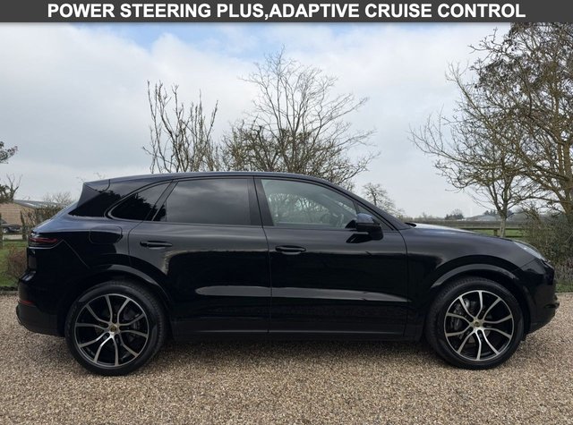 2021 PORSCHE CAYENNE - Photo 4