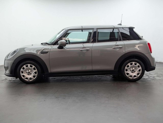 USED 2022 22 MINI HATCH 1.5 One Classic 5dr CLICK & COLLECT/ HOME DELIVERY