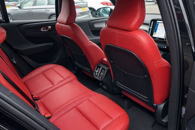 2020 VOLVO XC40 2.0 B4 MHEV Inscription Pro SUV 5dr Petrol Hybrid Auto Euro 6 (s/s) (197 ps) - Photo 9