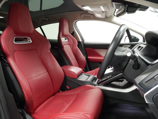 2022 JAGUAR I-PACE - Photo 4