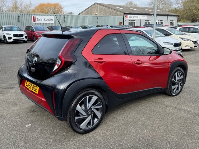 2022 Toyota Aygo X 1L Edge 5dr - Photo 3