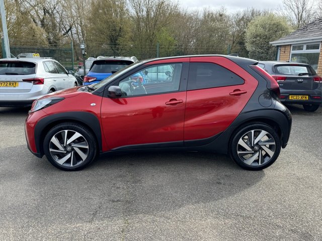 2022 Toyota Aygo X 1L Edge 5dr - Photo 4