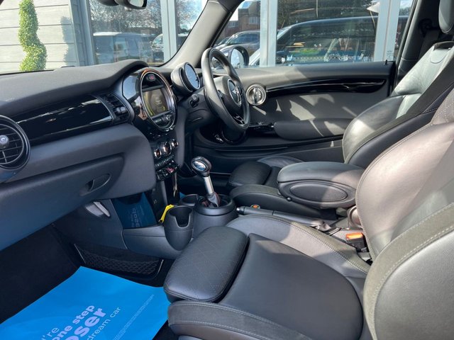 2017 MINI HATCH 2.0 Cooper S Hatchback 3dr Petrol Auto Euro 6 (s/s) (192 ps) - Photo 3