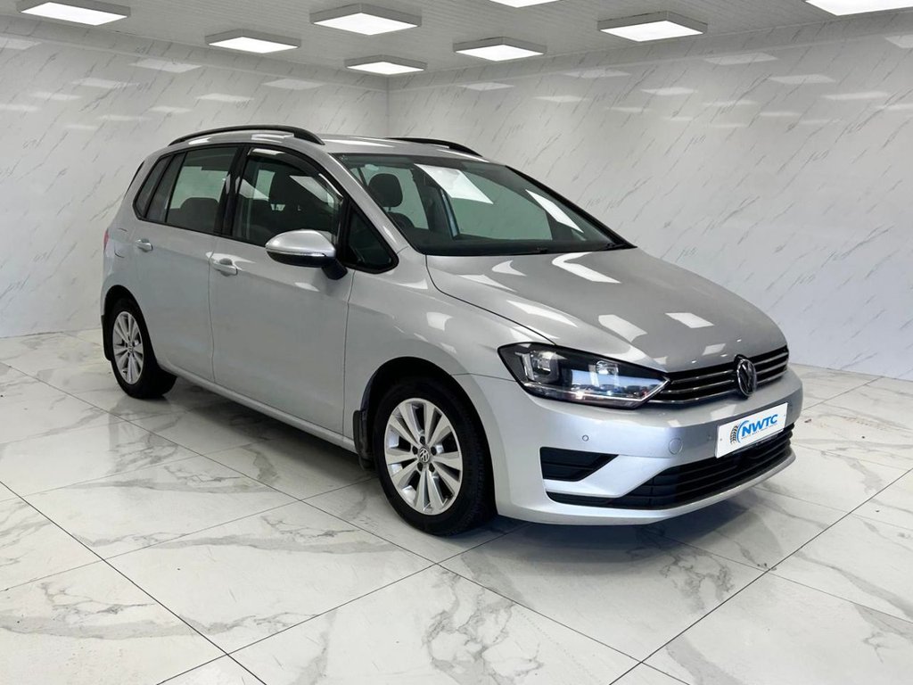 Volkswagen Golf Sv