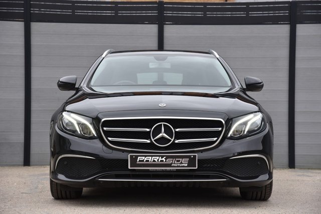 2019 Mercedes-Benz E-CLASS - Photo 4