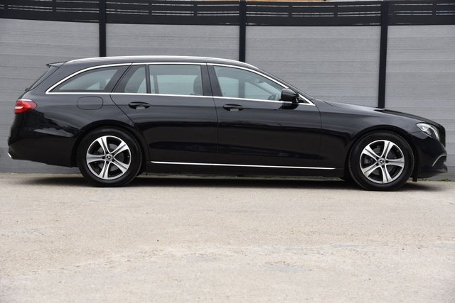 2019 Mercedes-Benz E-CLASS - Photo 7