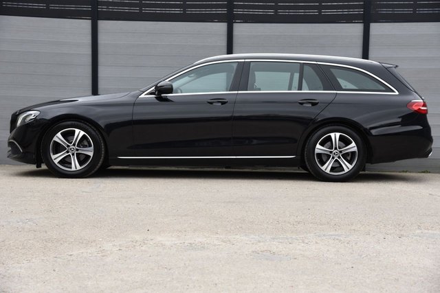 2019 Mercedes-Benz E-CLASS - Photo 6