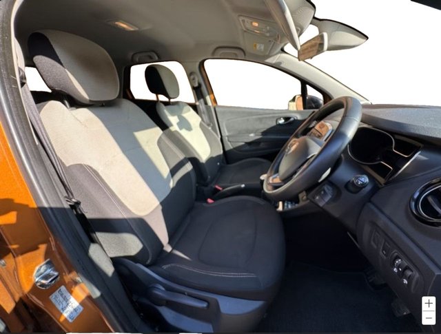 2019 RENAULT CAPTUR 1.5 dCi ENERGY Iconic SUV 5dr Diesel Manual Euro 6 (s/s) (90 ps) - Photo 4