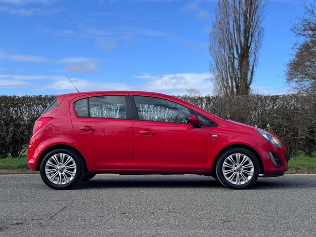 2014 Vauxhall Corsa 1.4L Se 5dr - Photo 2