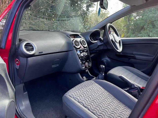 2014 Vauxhall Corsa 1.4L Se 5dr - Photo 9