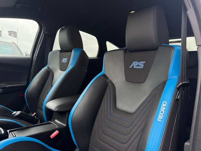 2017 FORD FOCUS 2017 2.3T EcoBoost RS Hatchback 5dr Petrol Manual AWD Euro 6 (s/s) (350 ps) * HUGE SPEC LIST * FULL FORD SERVICE HISTORY * LUXURY PACK * REAR VIEW CAMERA * 19" FORGED BLACK ALLOYS * RS RECARO SEATS * SONY AUDIO * PRIVACY GLASS * RS FLAT BOTTOMED STEERING WHEEL * BLUE PRAKE CALIPERS * SYNC 3 NAV * APPLE CARPLAY * NITROUS BLUE * 8" DISPLAY * QUICKCLEAR WINDSCREEN * LAUNCH CONTROL * POWER FOLDING MIRRORS * REAR PARKING SENSORS * SAT NAV * DAB * STUNNING THROUGHOUT * - Photo 3