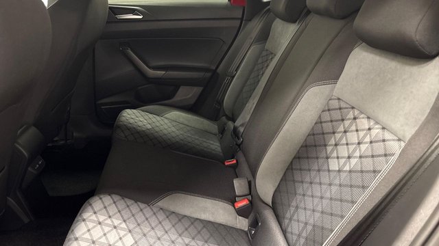 2022 Volkswagen Polo 1L R-Line 5dr - Photo 4