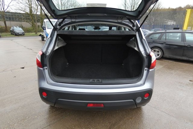 2011 NISSAN QASHQAI - Photo 8