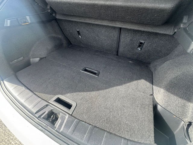2015 Nissan Qashqai 1.6L Tekna 5dr - Photo 5