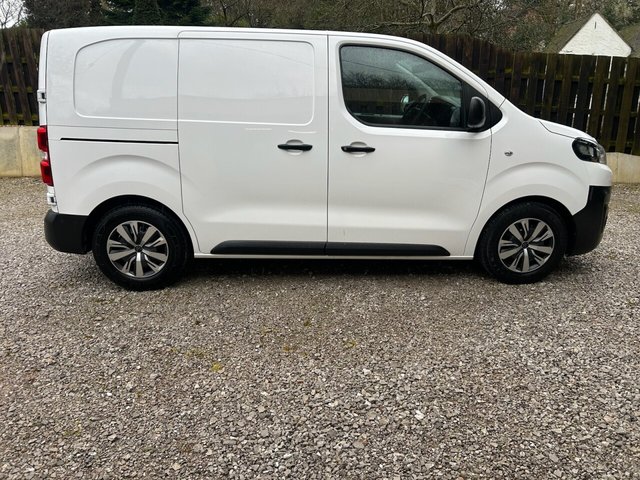 2020 Citroen Dispatch 1.5L Enterprise Xs 6dr - Photo 6