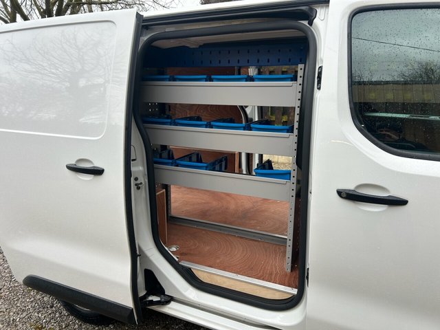 2020 Citroen Dispatch 1.5L Enterprise Xs 6dr - Photo 11