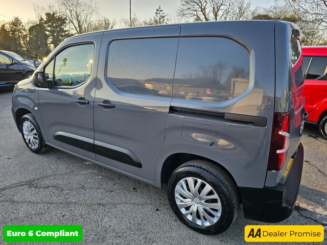 2020 PEUGEOT PARTNER - Photo 8