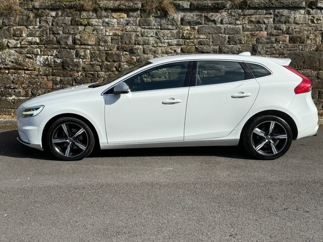 2016 Volvo V40 2L R-Design 5dr - Photo 5